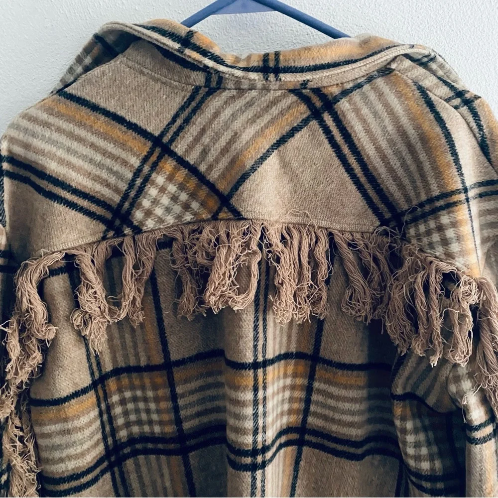 N/A boutique tan